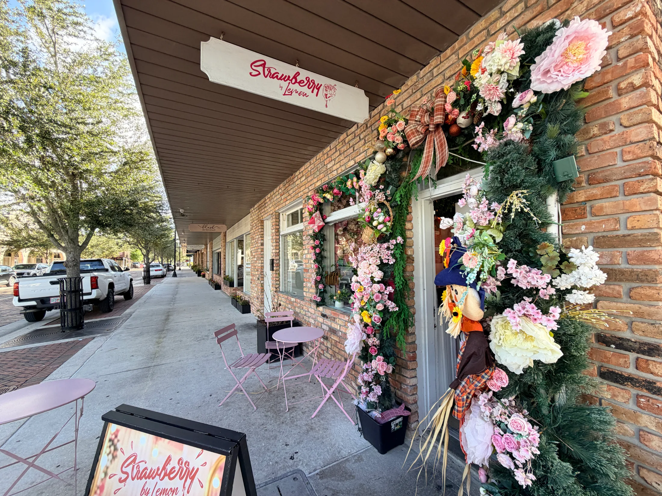 The Dubai Strawberry Cup at Strawberry by Lemon Is the Sweet Fix St. Cloud Needed