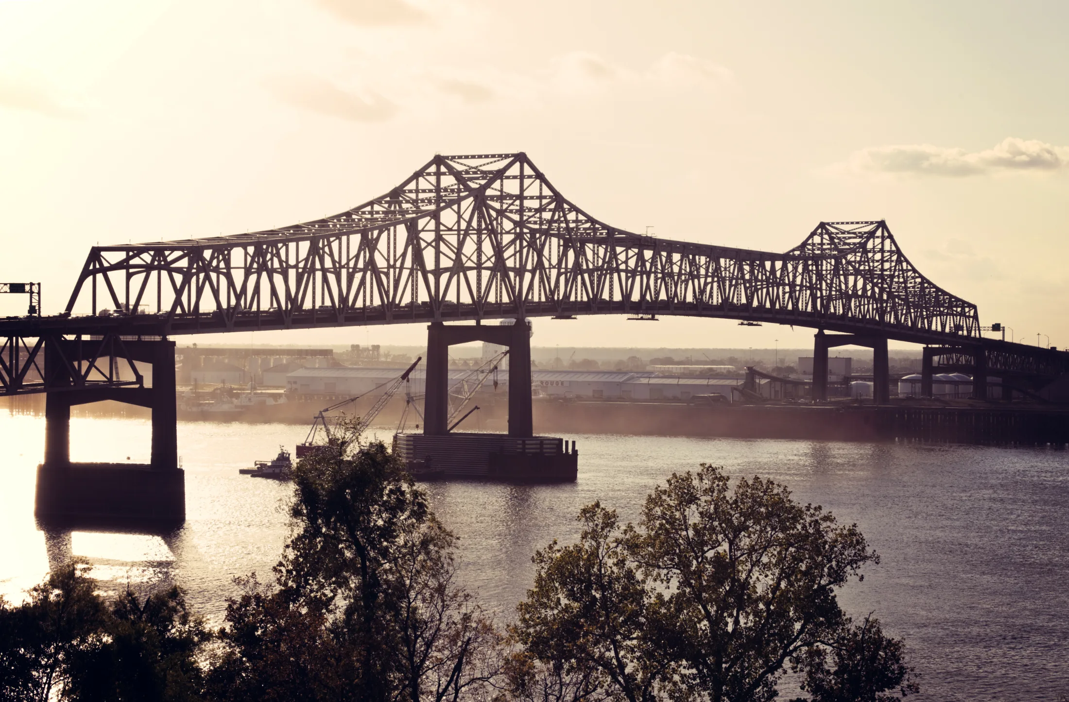 The Horace Wilkinson Bridge over the Mississippi River at dusk, Baton Rouge