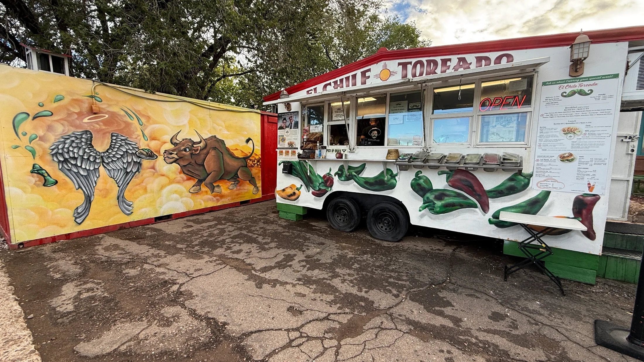 The Breakfast Burrito at El Chile Toreado Is Worth Every Minute of the Line