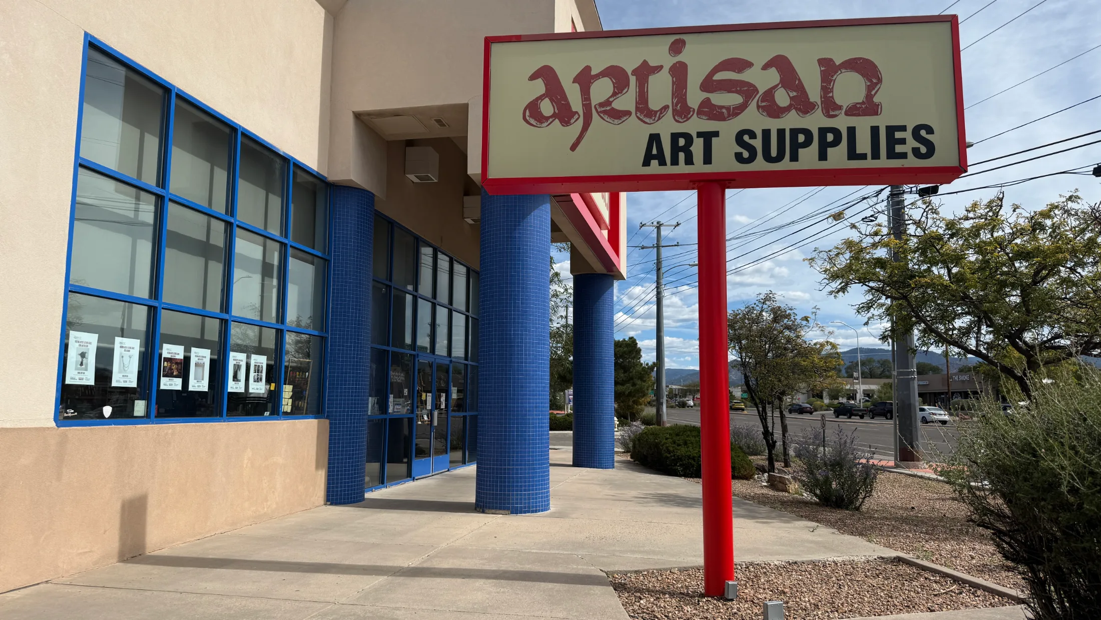 The Art Supply Store That's Been Keeping Santa Fe Painters Alive Since 1975