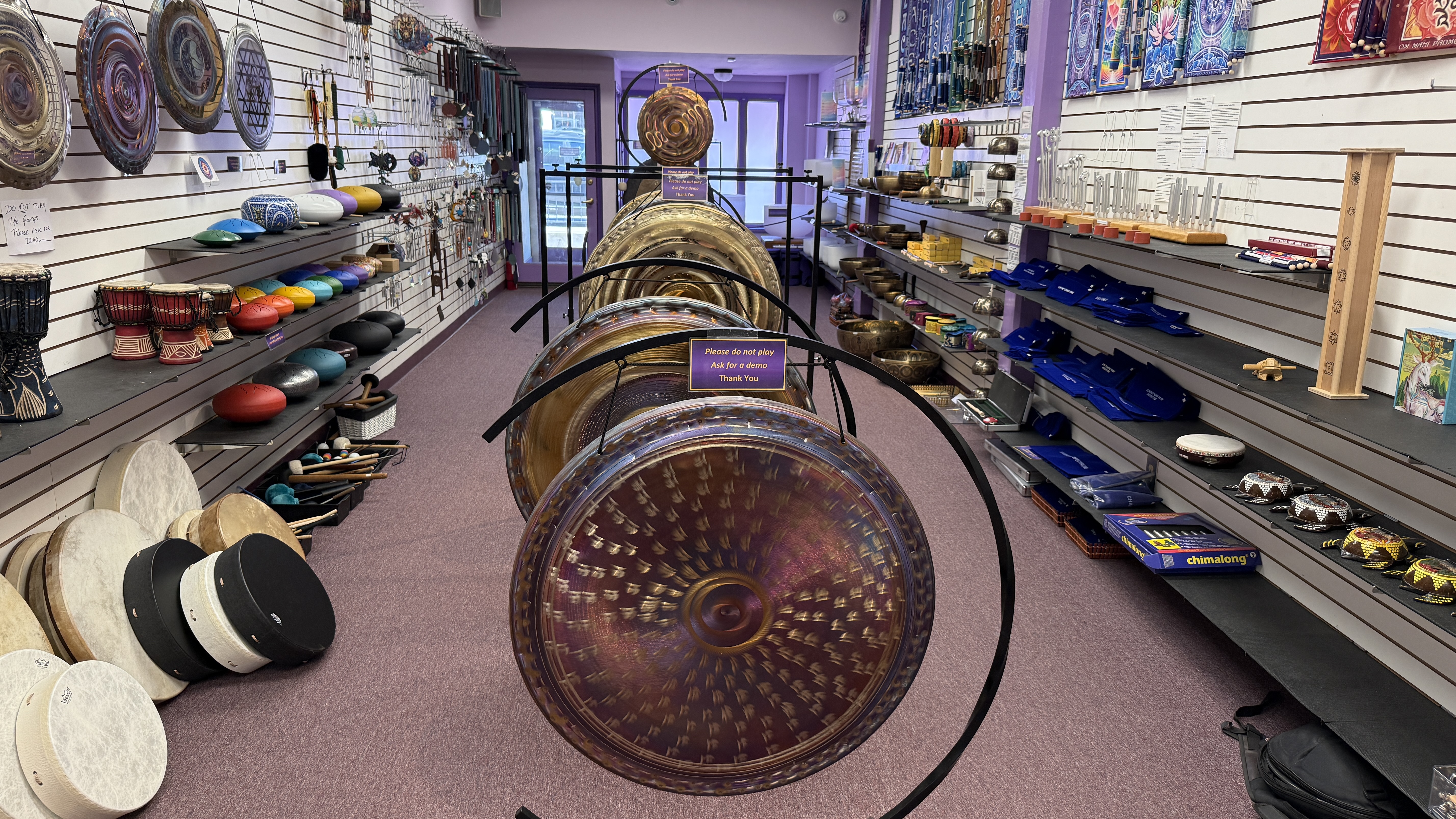 Gong aisle in the Soul Connections sound room, do not play sign on the stand