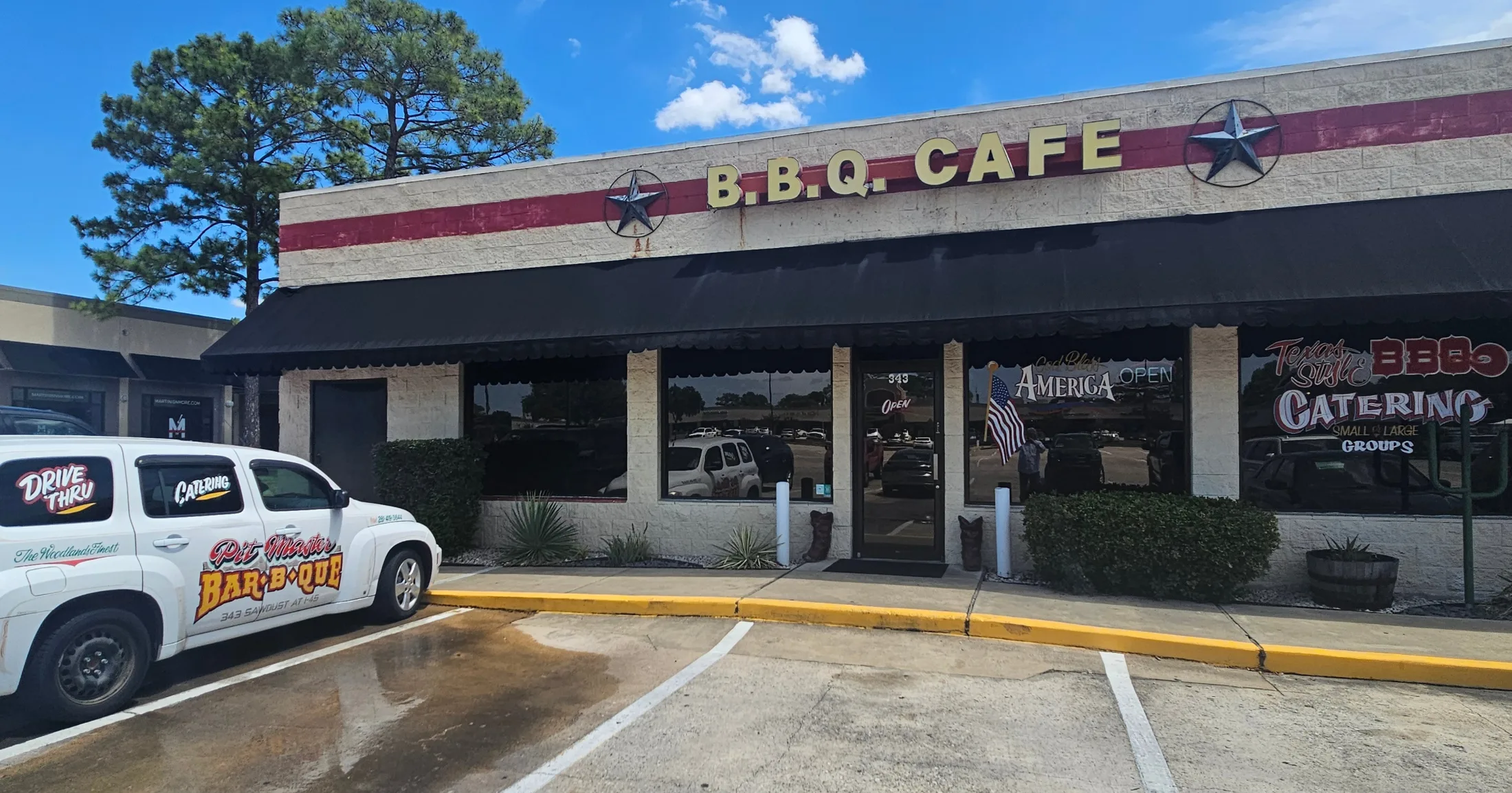Pit Master Bar-B-Que Has Been the Real Thing on Sawdust for Decades