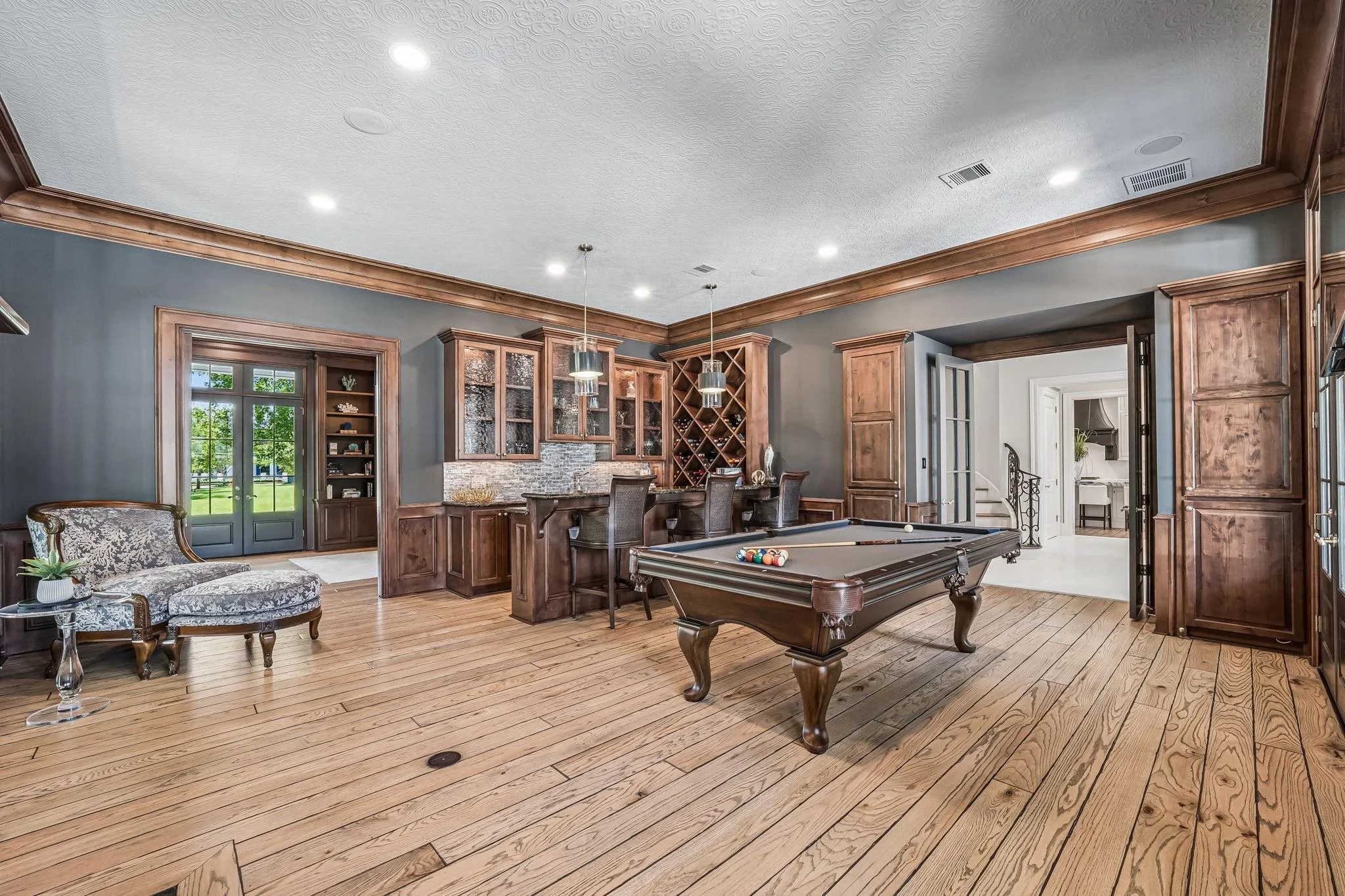 2 Georgian Row Is the Most Architecturally Serious Home in East Shore