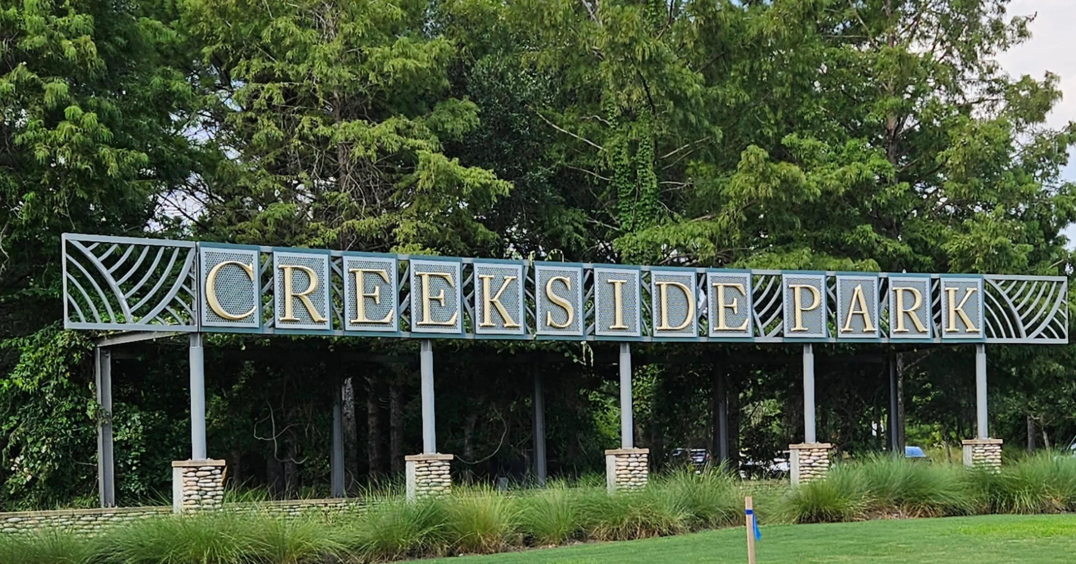 Creekside Park village entrance sign in The Woodlands, Texas