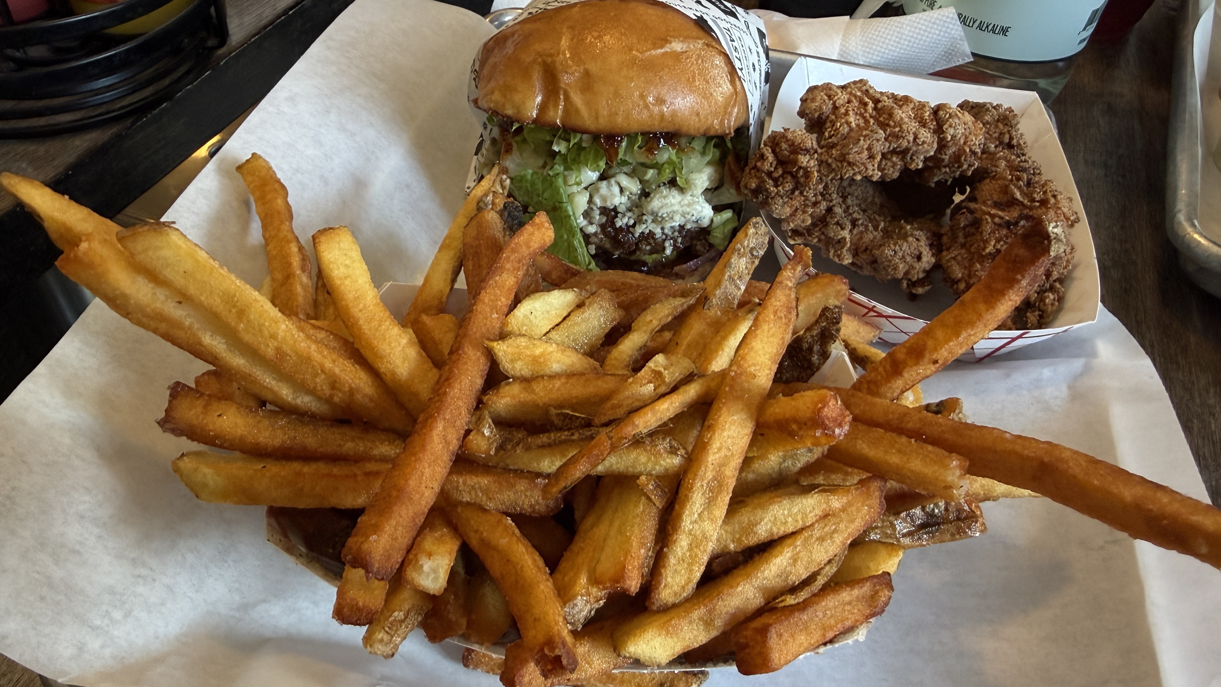 Flip Burger tray with burger and fries